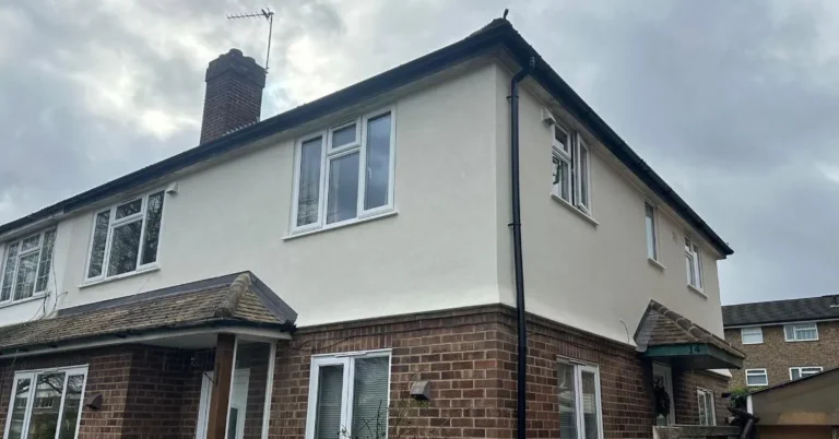 Anti-crack thin coat render system with silicone top coat in Surbiton